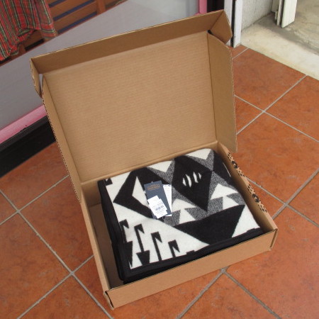 世界限定1928枚！激レア！アメリカ製！ミッキーマウス誕生90周年