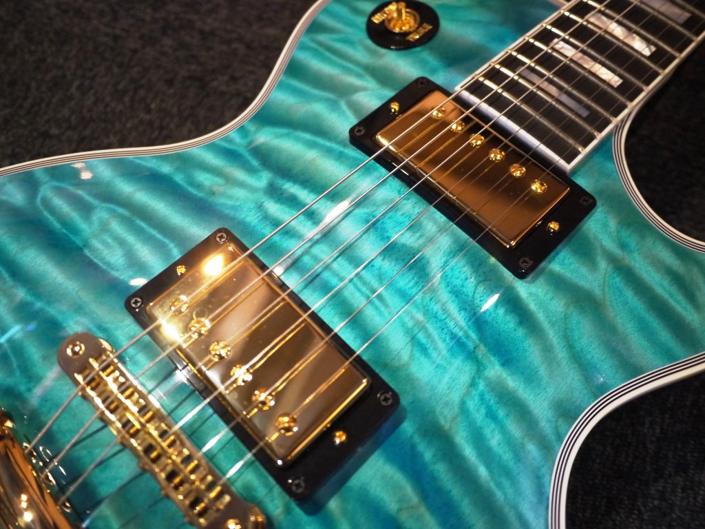 世界に一本!!極上キルトメイプルを採用したレスポールカスタムが入荷ｯ