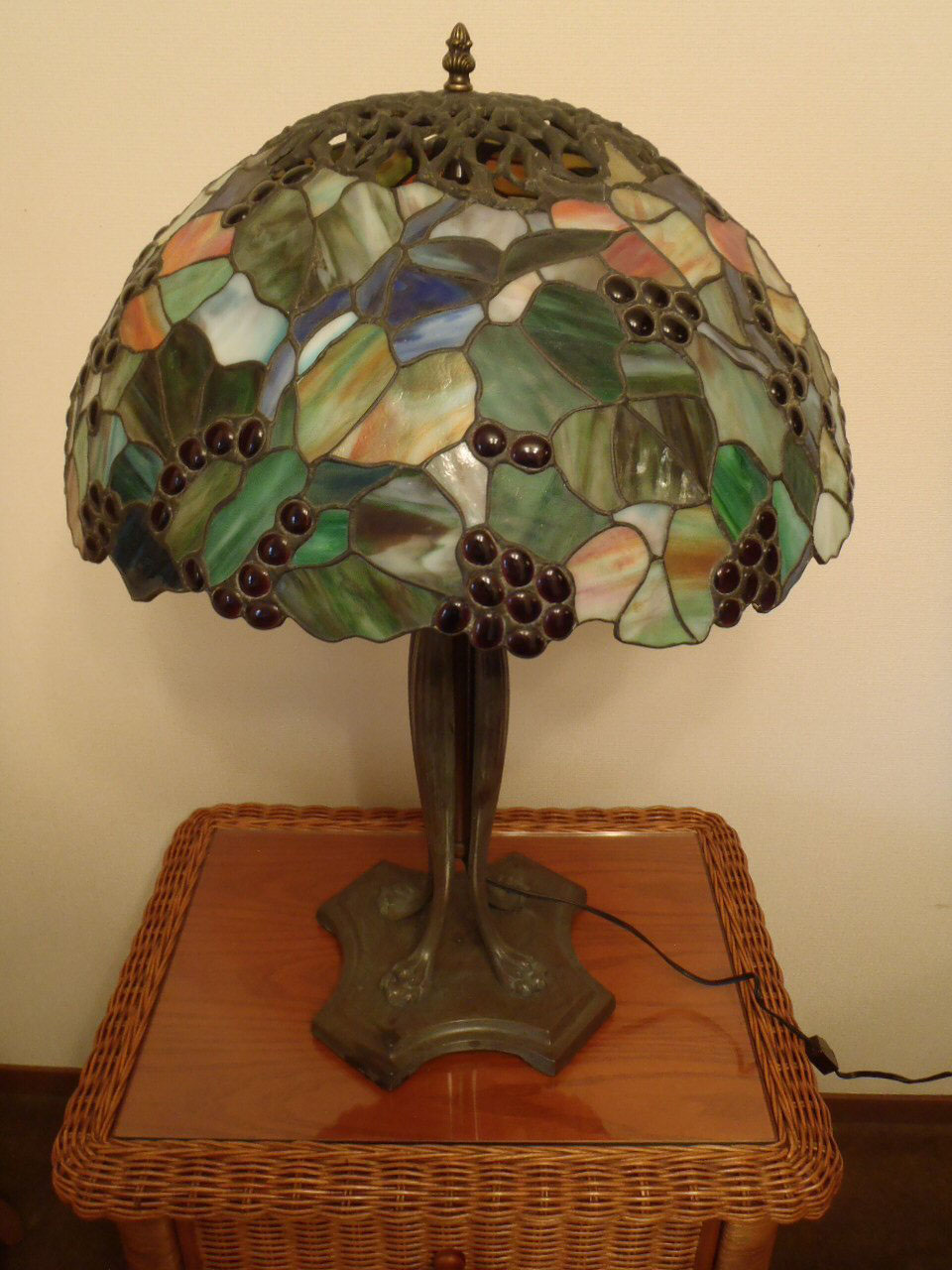 ステンドグラス（大）スタンド ぶどう柄/4脚ベース ステンドグラス