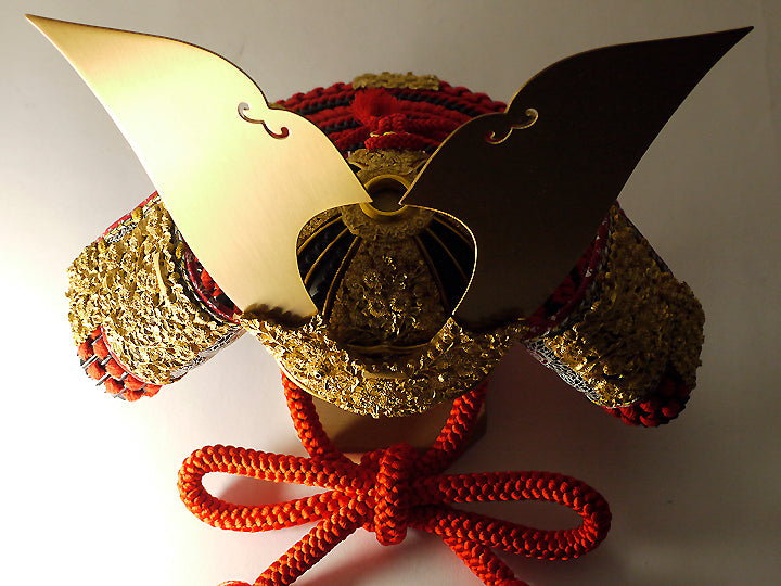 五月人形 兜 / 鈴甲子雄山 / 国宝 菊一文字金物15号 – 人形の鯉徳