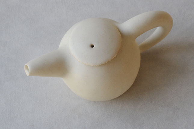 白釉ポット 中 岩田圭介 | 和食器・キッチン雑貨通販【暮らし用品】