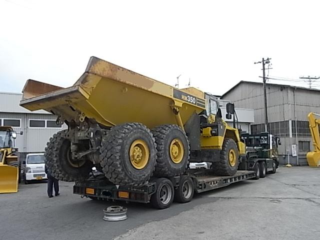 車上の建機 コマツ・アーティキュレートダンプHM350 - KYOWA 建設機械