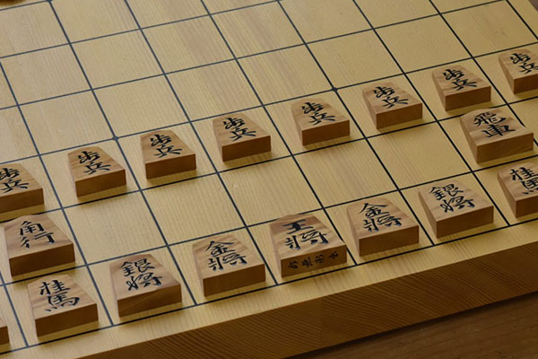 一舟作 虎目根柾盛上げ駒 水無瀬書 | 駒コレクション | 松山将棋センター