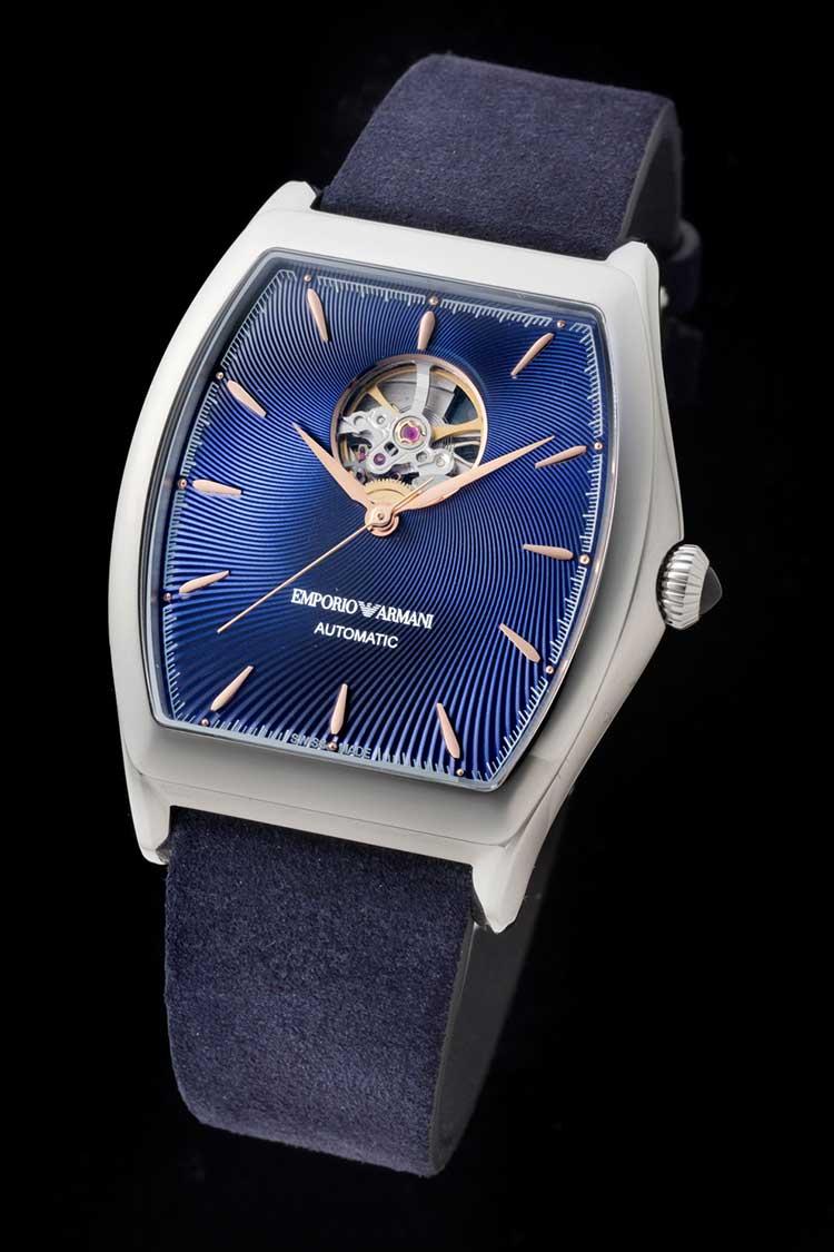 世界中で好セールスを続けるエンポリオ アルマーニの時計は実に