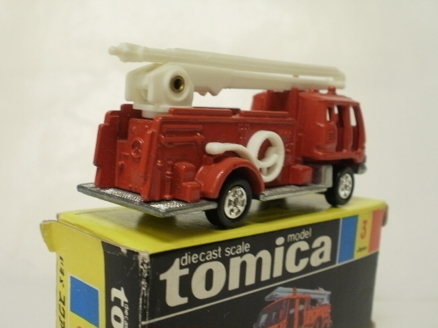 ミニカーショップグローバル - トミカ 3 いすゞ スクアート 消防車