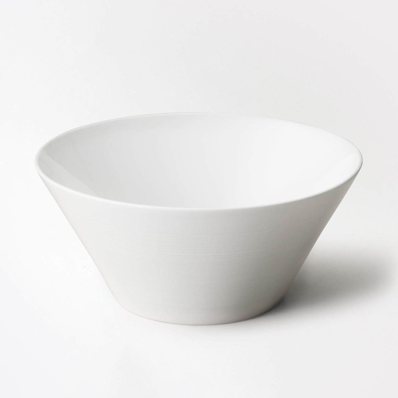 白いブランド食器｜22cmボール｜EXQUISITE｜ニッコー公式オンライン