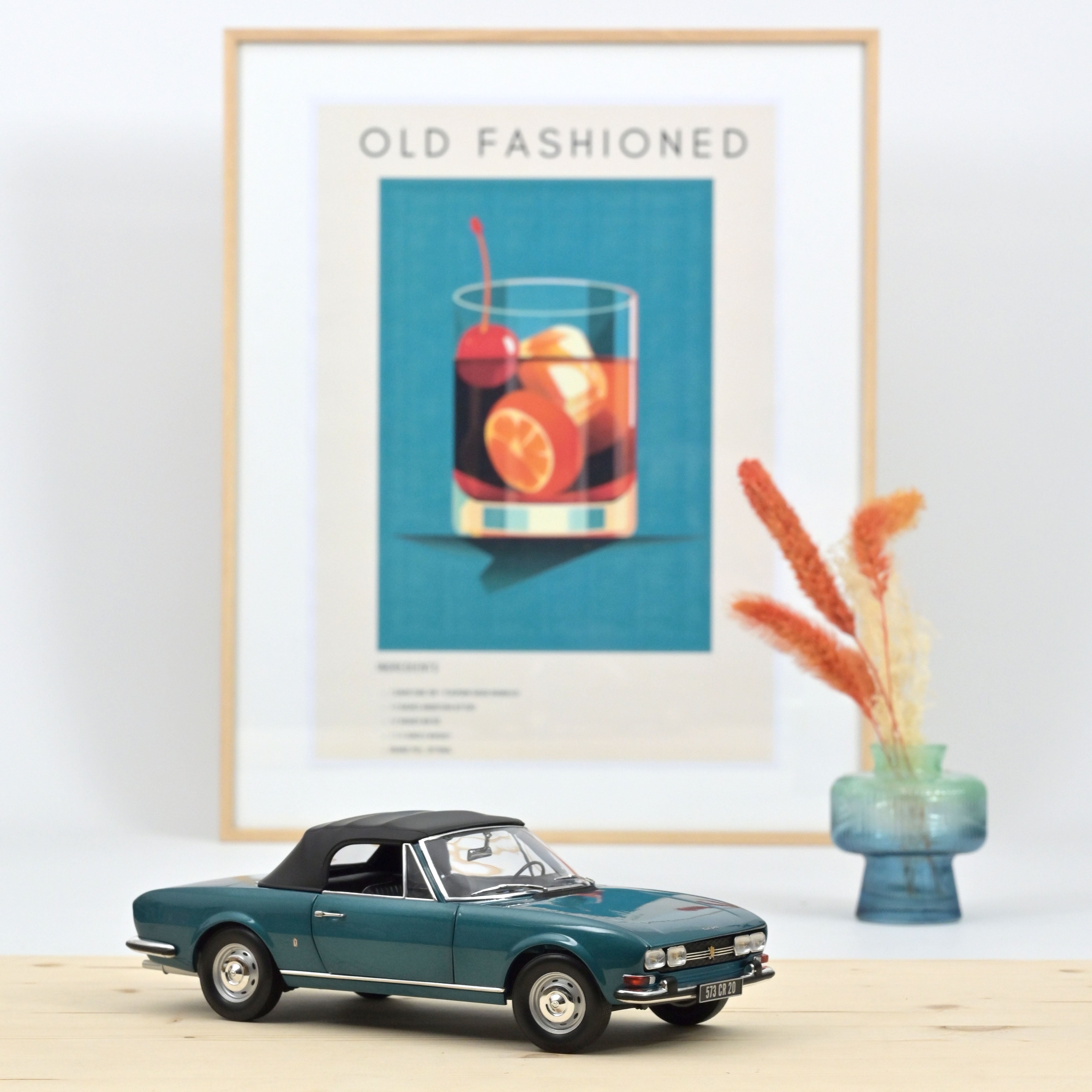 Peugeot 504 Cabriolet 1969 Metallic Blue 1:18 - 250pcs – Norev