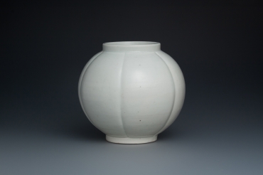 Blog » 李朝白磁瓜形壺 2014年東美アートフェア出品作 ｜大塚美術