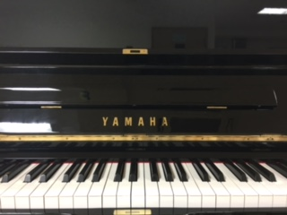 YAMAHA U2H