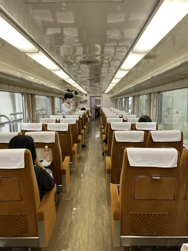 東武レトロ特急「きりふり」に乗る(350系の風景) | rail-diary