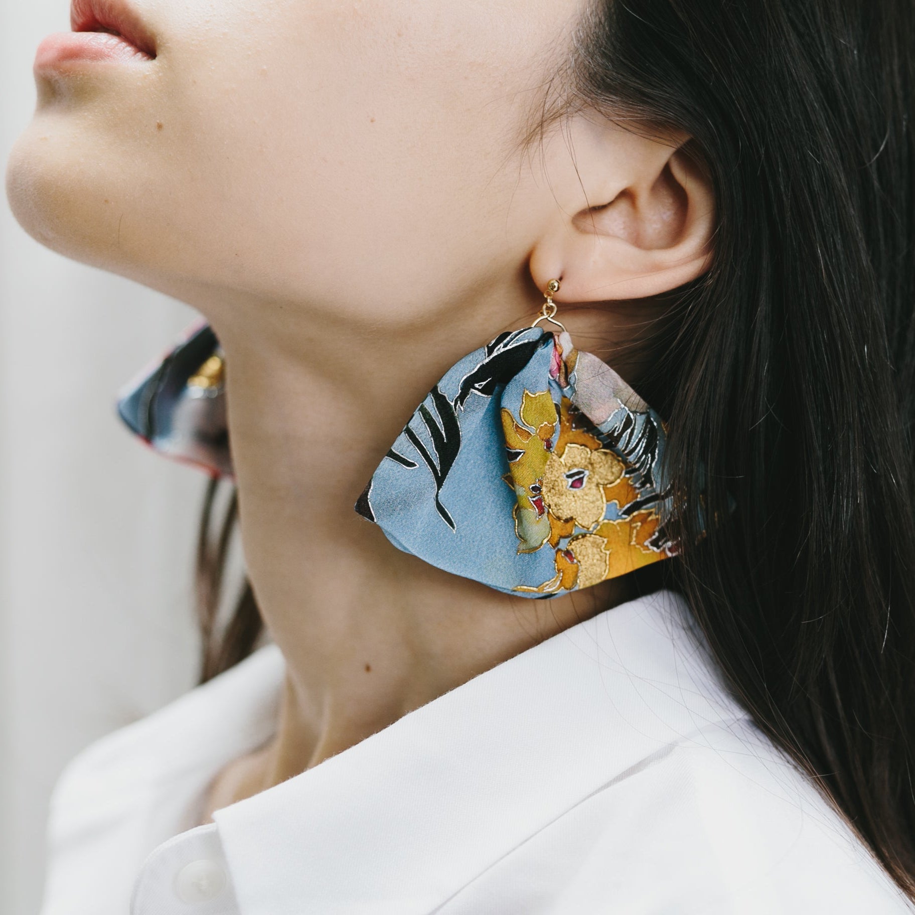 Kinsai Ear Accessory - Fiori Azzurro