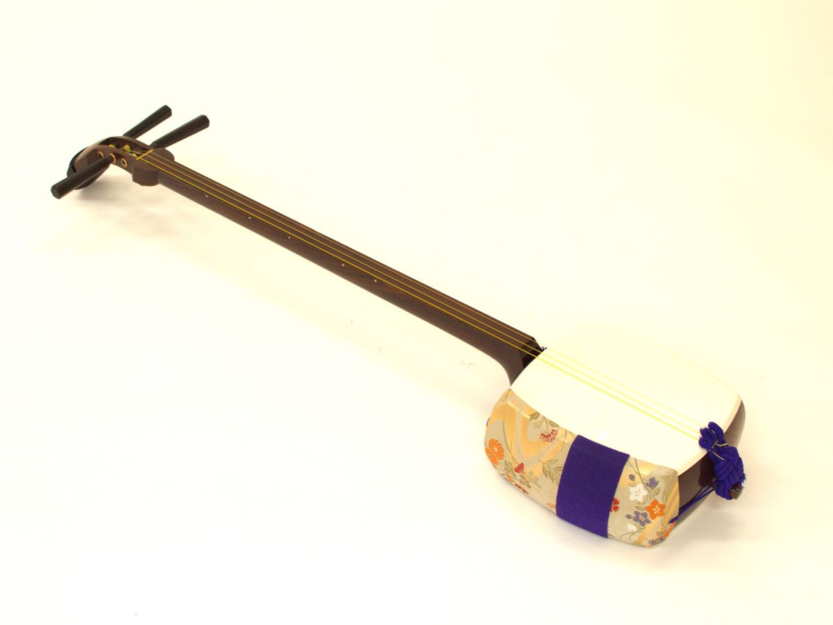 三味線 紅木 二本溝 子持綾杉胴 糸巻天然素材 皮破れなし 三味線 紅木