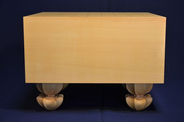 将棋盤 宮崎県産 本榧 四方柾 五寸八分