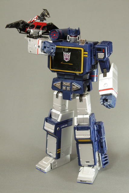 トランスフォーマー・マスターピース MP-13 サウンドウェーブ (with