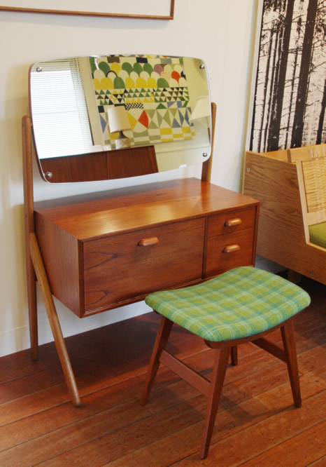 北欧ヴィンテージ/デンマーク製 チーク×オーク ドレッサー 鏡