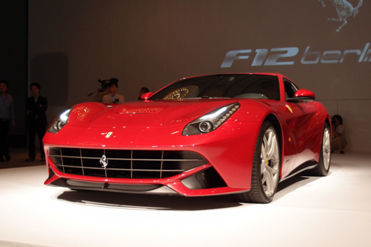 フェラーリの新たな旗艦「F12ベルリネッタ」上陸 【ニュース】 - webCG