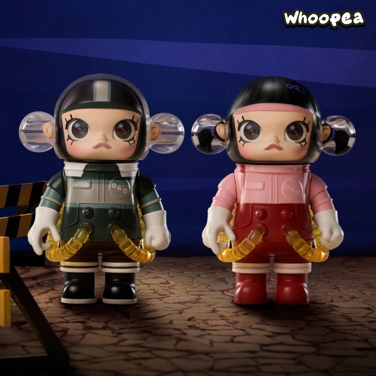 MEGA SPACE MOLLY 100% Squid Game Figurines – WHOOPEA