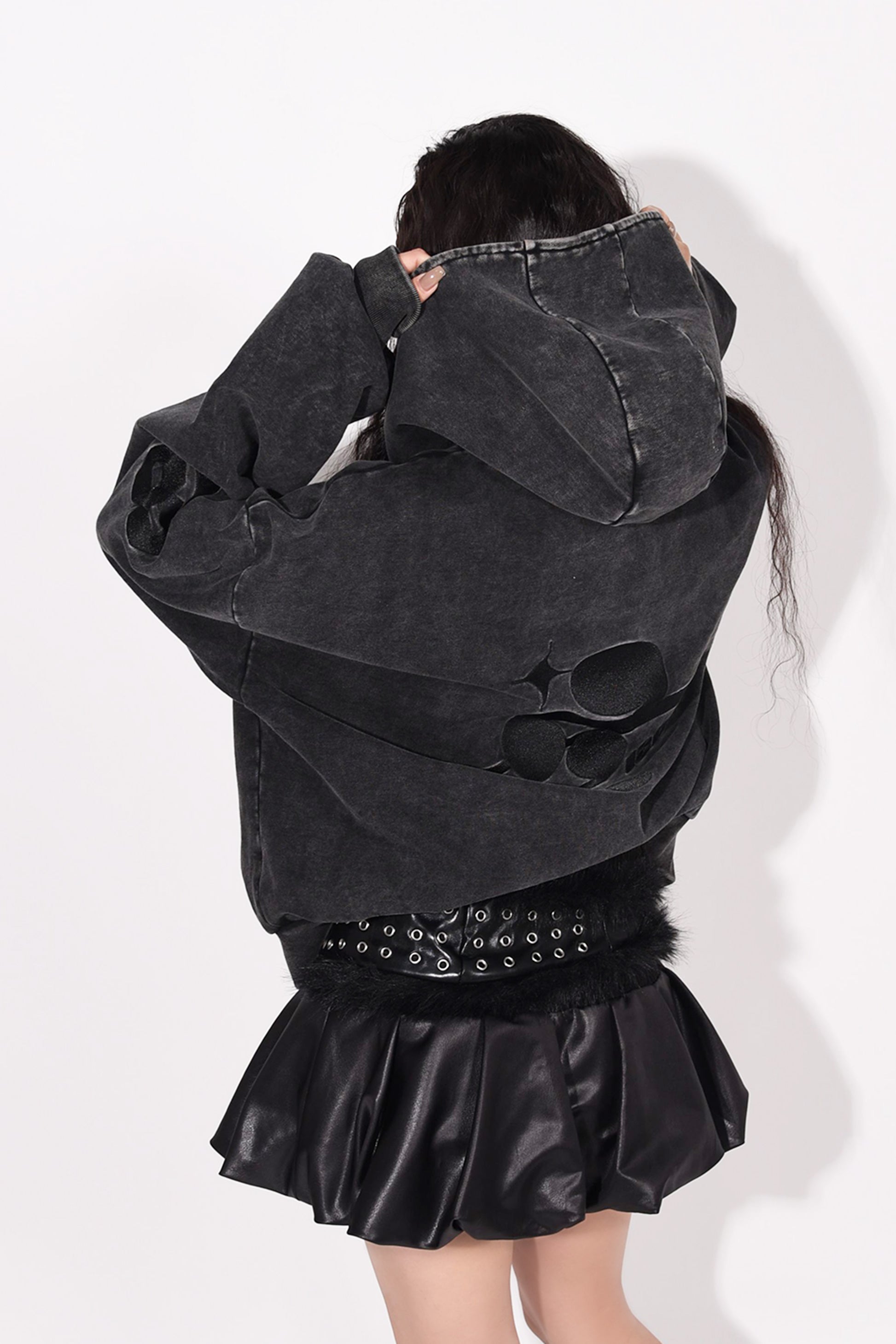 SYMBOL LOGO ZIP HOODIE black – 1818