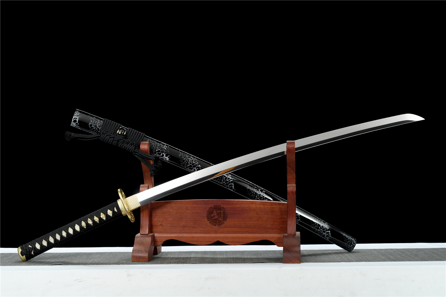 铜装高亮度镜面工艺武士刀《天妖貂》 - 刀剑产品网