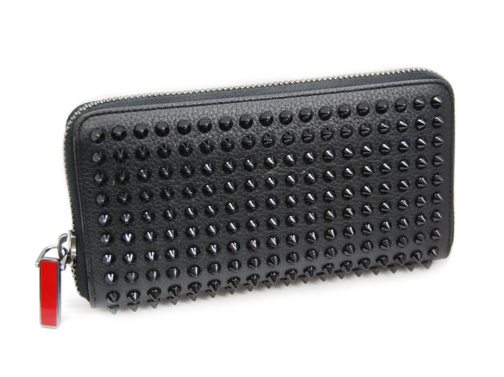 Christian Louboutin （クリスチャンルブタン）スタッズ財布 | 新宿