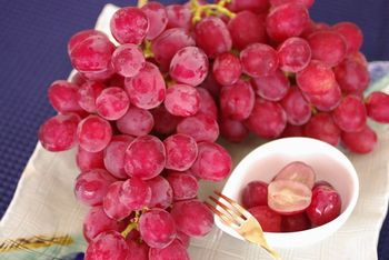 甲斐路（かいじ）葡萄販売 糖度の高い別名赤いマスカットを通販で