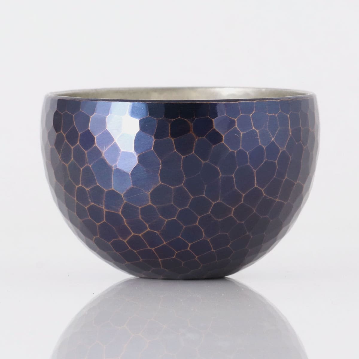 清雅堂］鎚起銅器｜酒器「ぐい呑み」青藍色（口径50mm、容量50ml