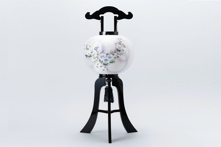 暮らしに寄り添うモダン盆提灯「tocco」 ー八女提灯の職人を訪ねてー