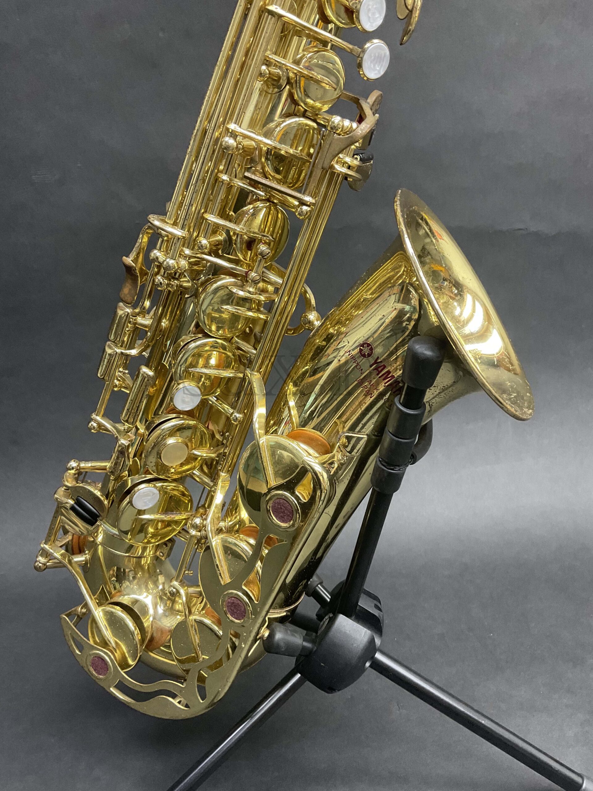 Yamaha YAS-32 Purple Logo Altsaxofoon - Maarten Prins Saxofoons