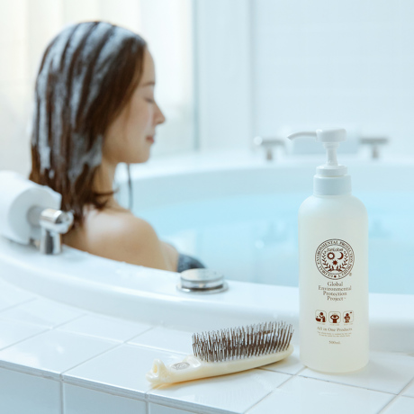 顔”も洗えるシャンプー これ1本で全身洗えて、肌も髪もしっとり | MONOCO