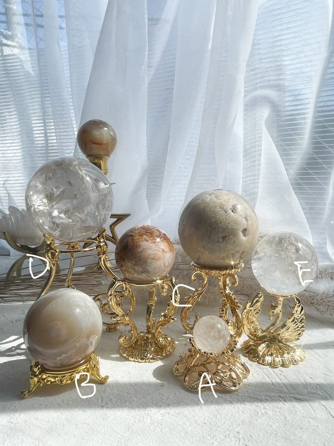 金属のゴールド スフィア スタンドC/D/E ※おまとめ対象 - Amrita