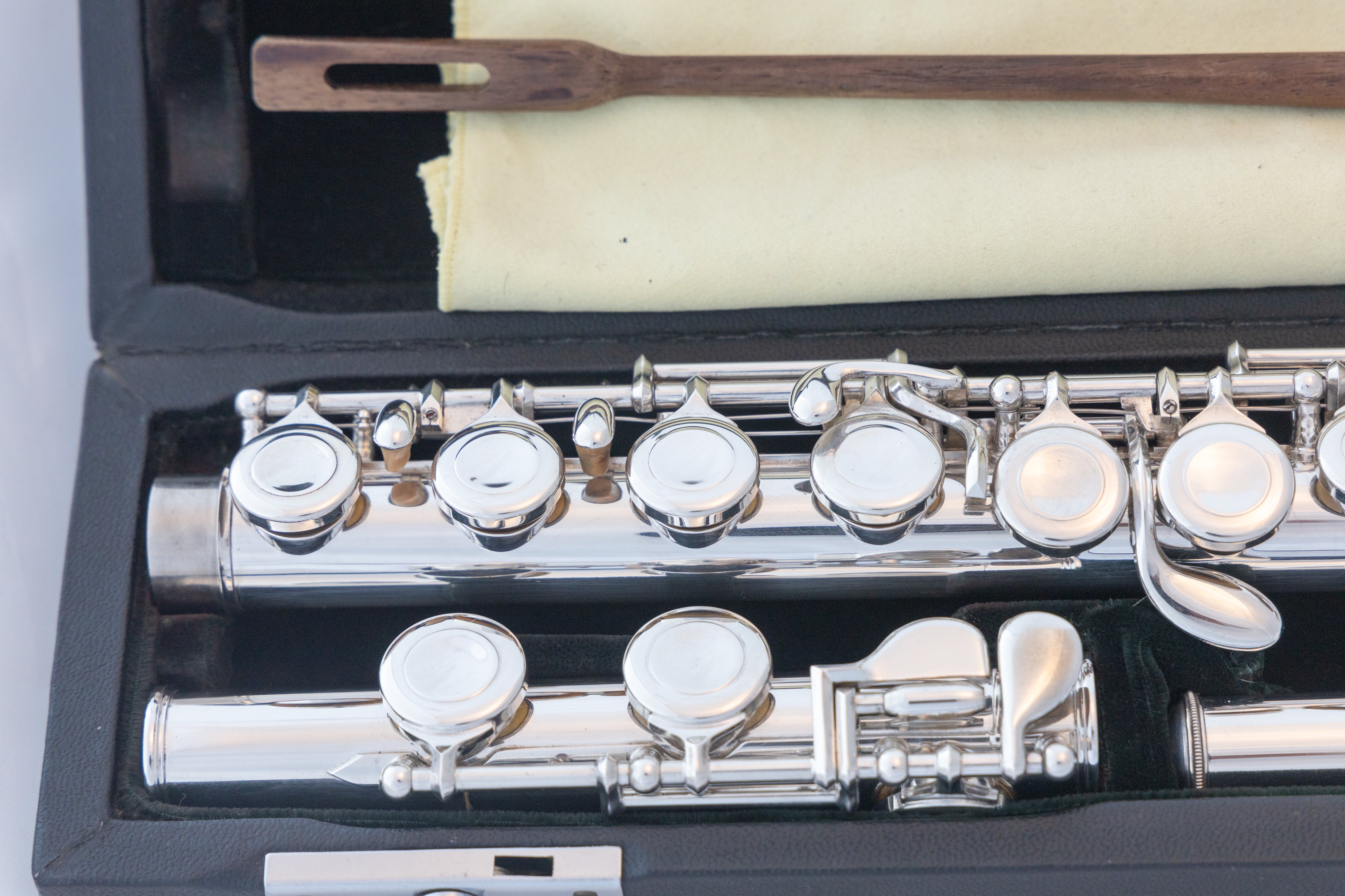 Pearl PF-521 Silver-plated Flute *Silver Lip-plate *Split-E *Made