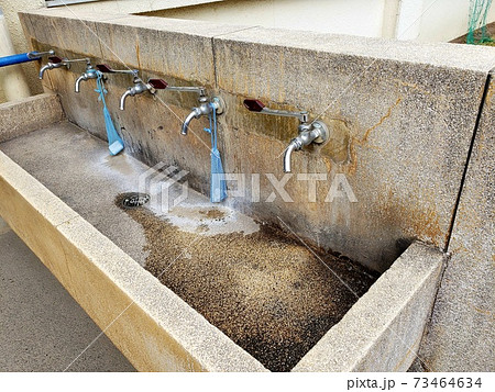 学校の水道の写真素材 [73464634] - PIXTA