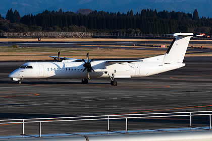 Japan Air Commuter De Havilland Canada DHC-8-400 | Latest Photos
