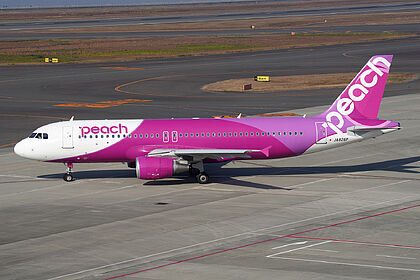 JA826P Peach Airbus A320-200 | Planespotters.net