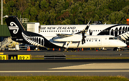 ZK-NEU Air New Zealand Bombardier DHC-8-300 Dash 8 Q300