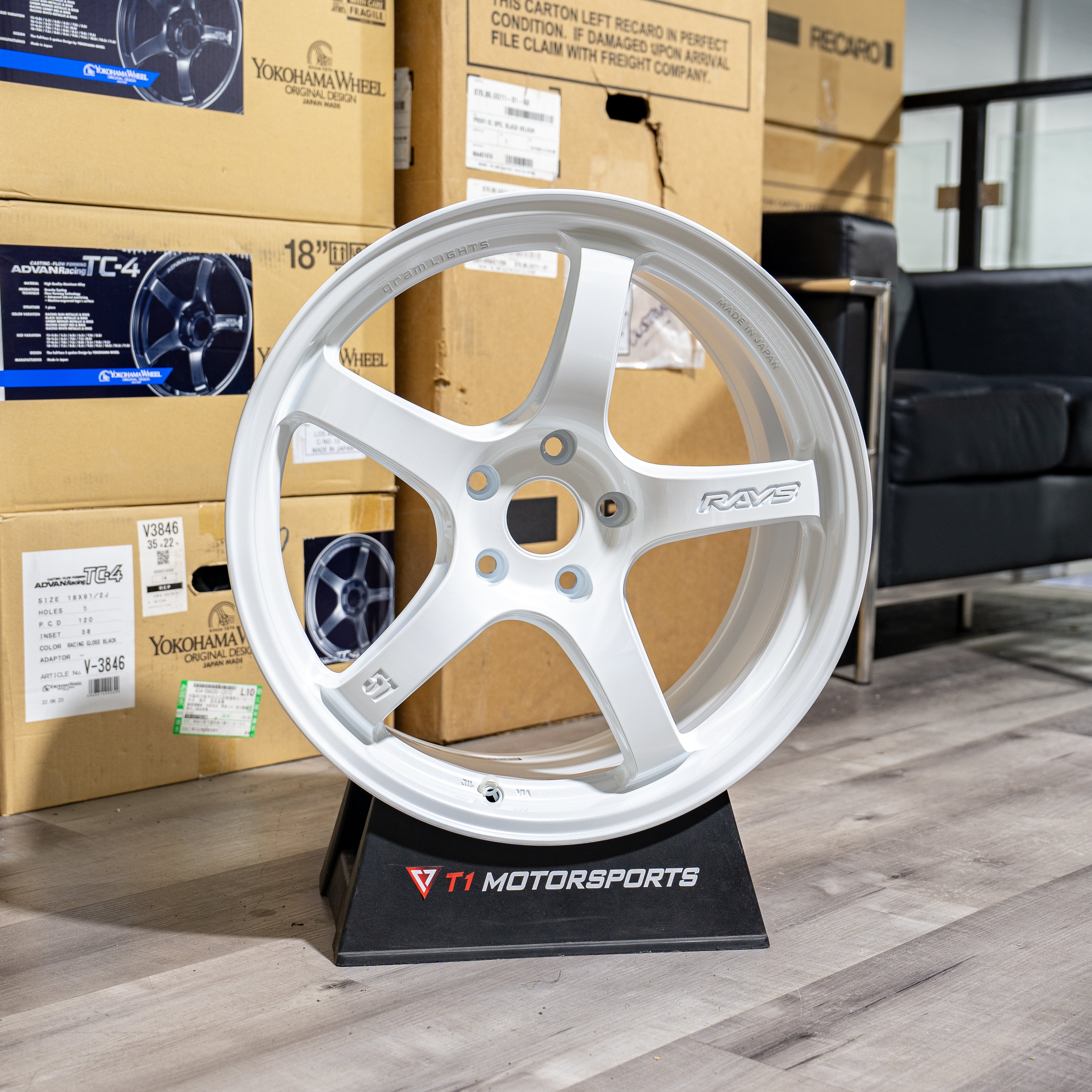 DSC01755.jpg?v=1707344258&