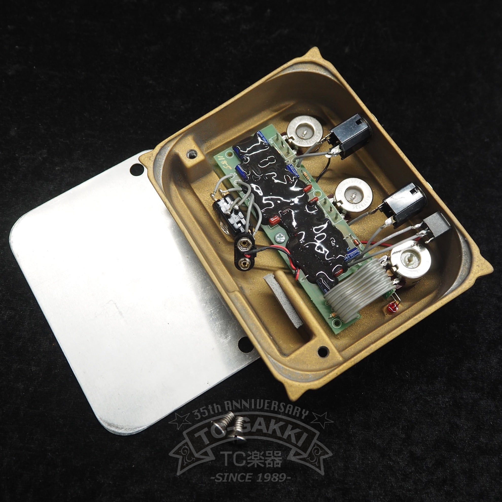 CENTAUR (Gold/Long-Tail)