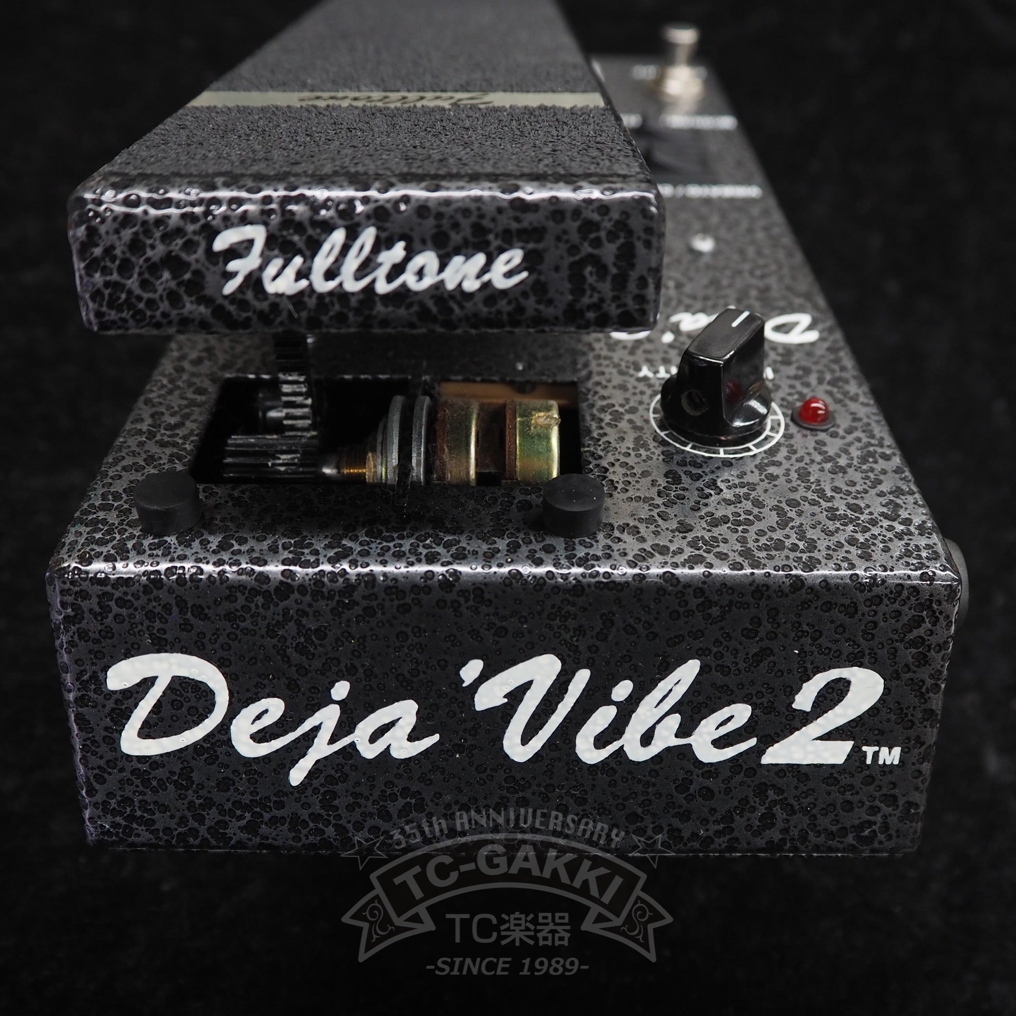 Deja 'Vibe 2 (MONO)