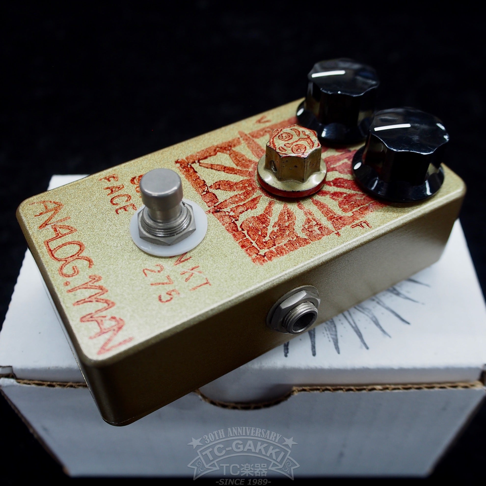 sun-face-nkt275red-dot-wsun-