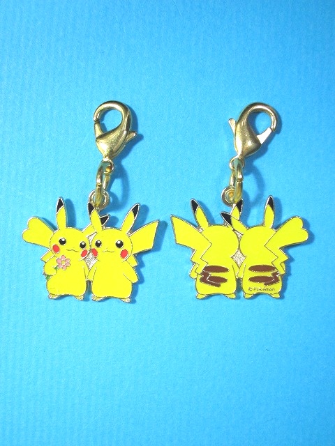 ペアピカチュウ しっぽストラップset: いそがないで歩こう