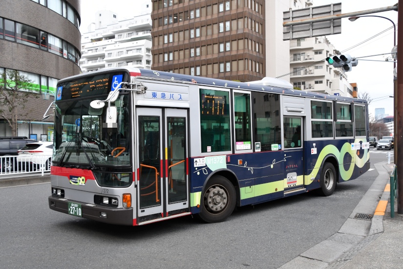 M1372]品川200 か 27-10 | 東急バス高津の館