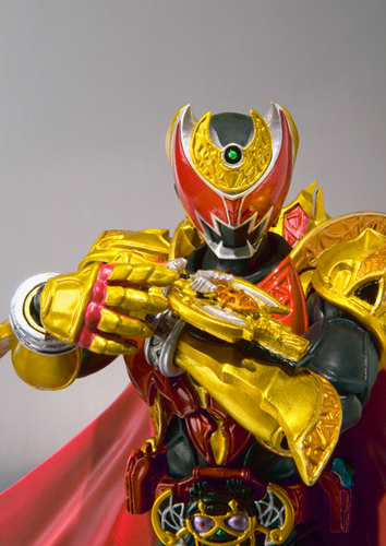 S.H.Figuarts 仮面ライダーキバエンペラーフォーム | 魂ウェブ