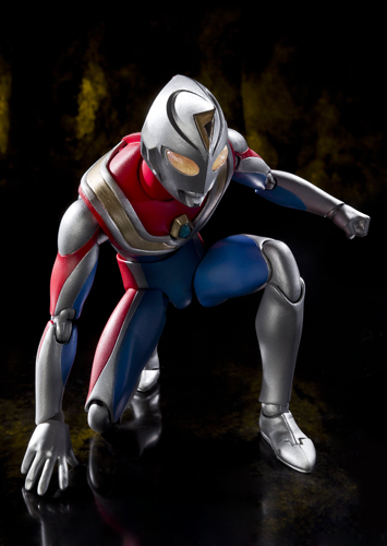 ULTRA-ACT ウルトラマンダイナ(フラッシュタイプ)│株式会社BANDAI
