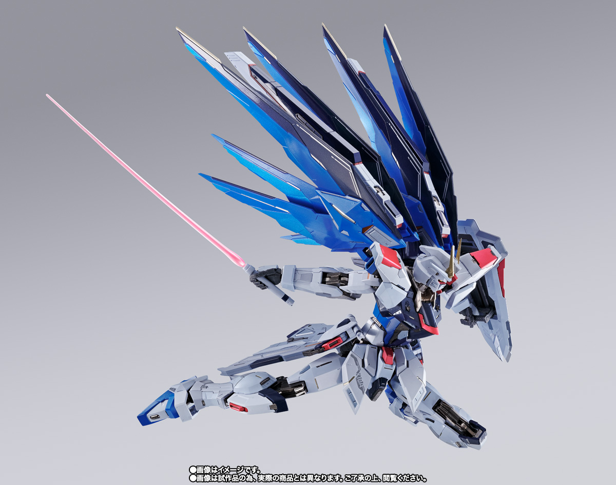 METAL BUILD フリーダムガンダム CONCEPT 2 SNOW SPARKLE Ver. | 魂ウェブ