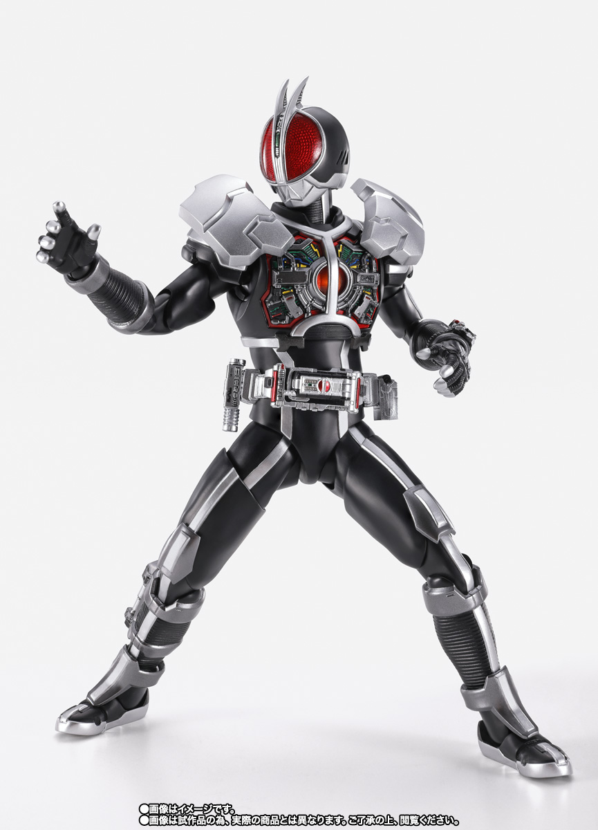 S.H.Figuarts（真骨彫製法） 仮面ライダーファイズ アクセルフォーム