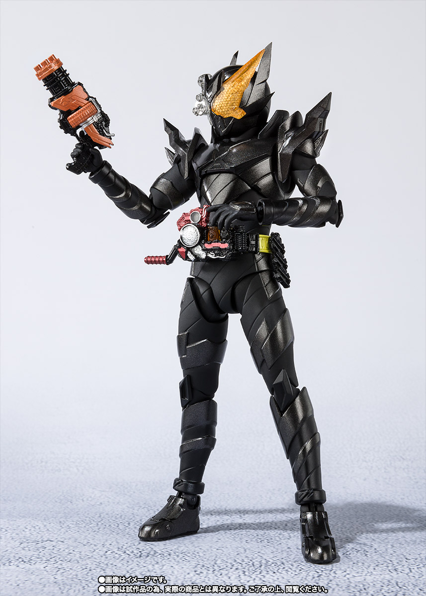 S.H.Figuarts 仮面ライダービルド ラビットタンクハザードフォーム