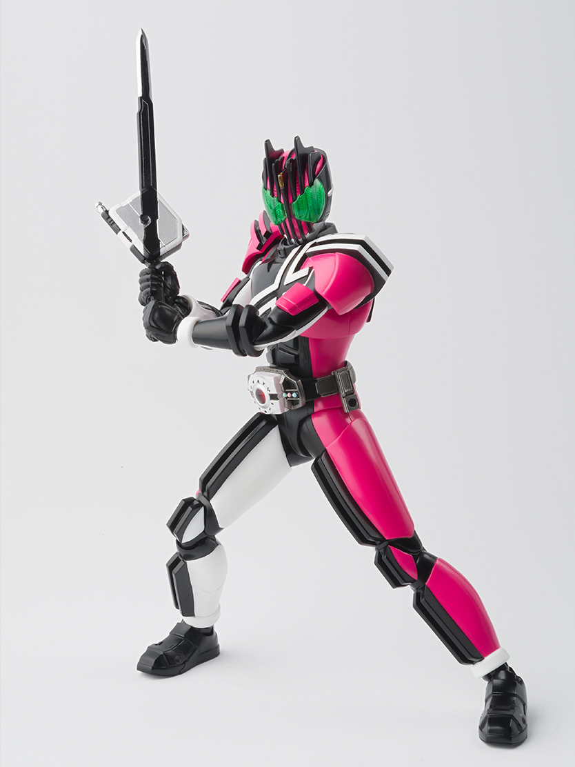 S.H.Figuarts（真骨彫製法） 仮面ライダーディケイド 50th Anniversary