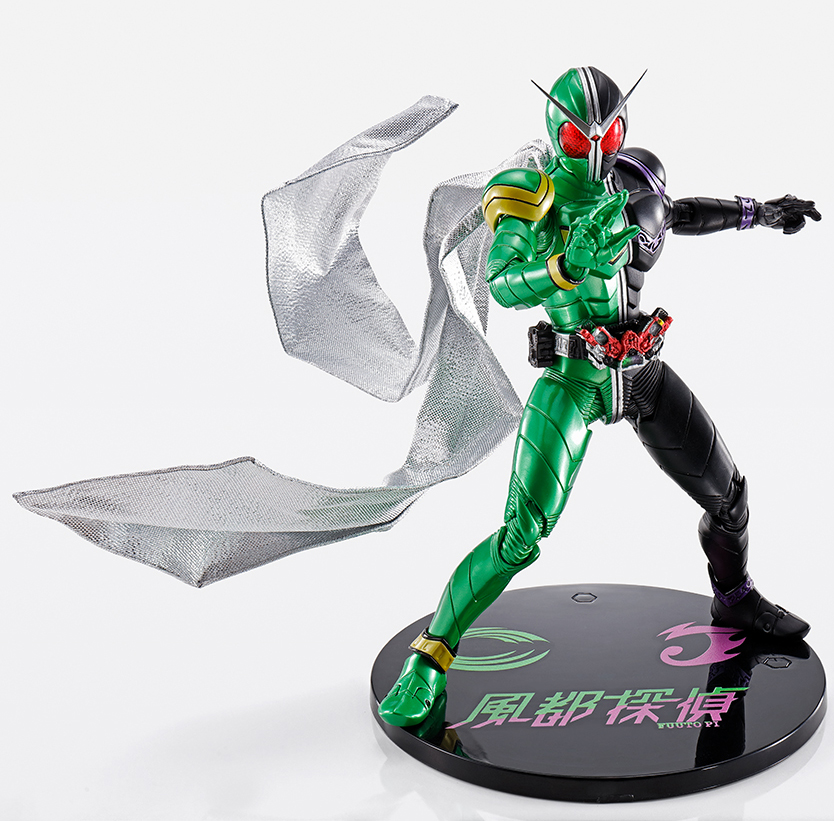 S.H.Figuarts（真骨彫製法） 仮面ライダーW サイクロンジョーカー 風都