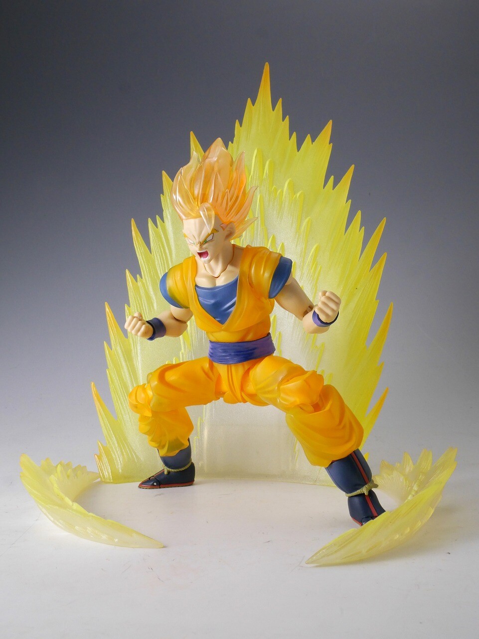 魂ストア限定商品より「S.H.Figuarts スーパーサイヤ人孫悟空-Z戦士