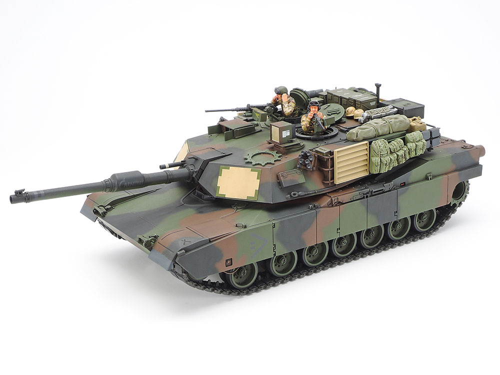 1/35 アメリカ M1A2 エイブラムス戦車 イラク戦仕様: スケールモデル